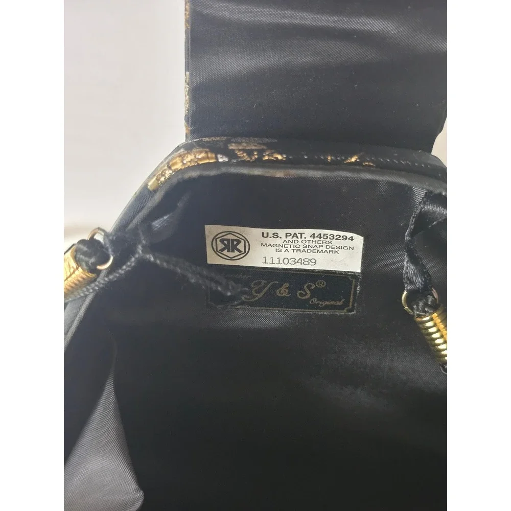 The Unbranded Brand this unique